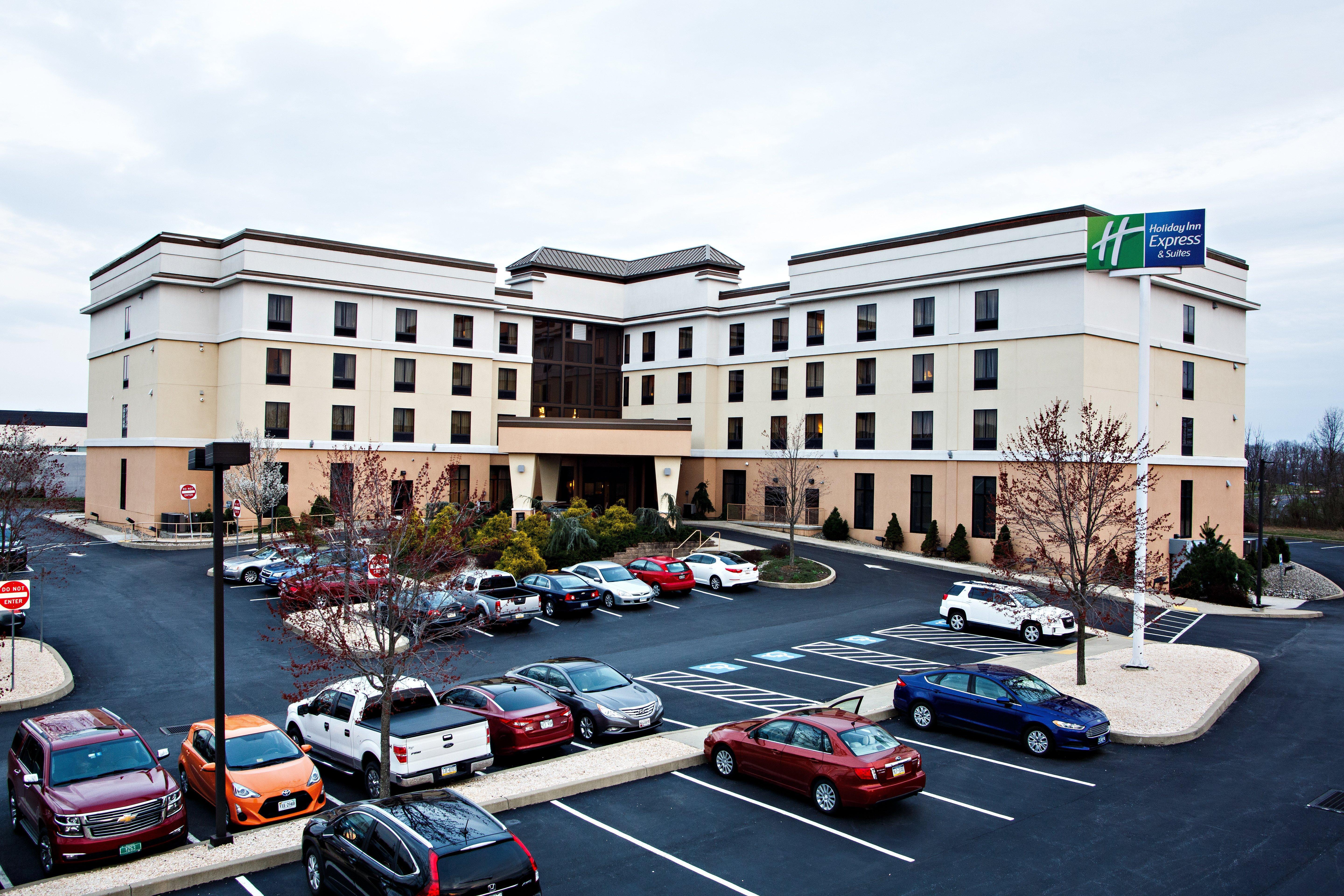 Holiday Inn Express & Suites Harrisburg West Mechanicsburg Ngoại thất bức ảnh