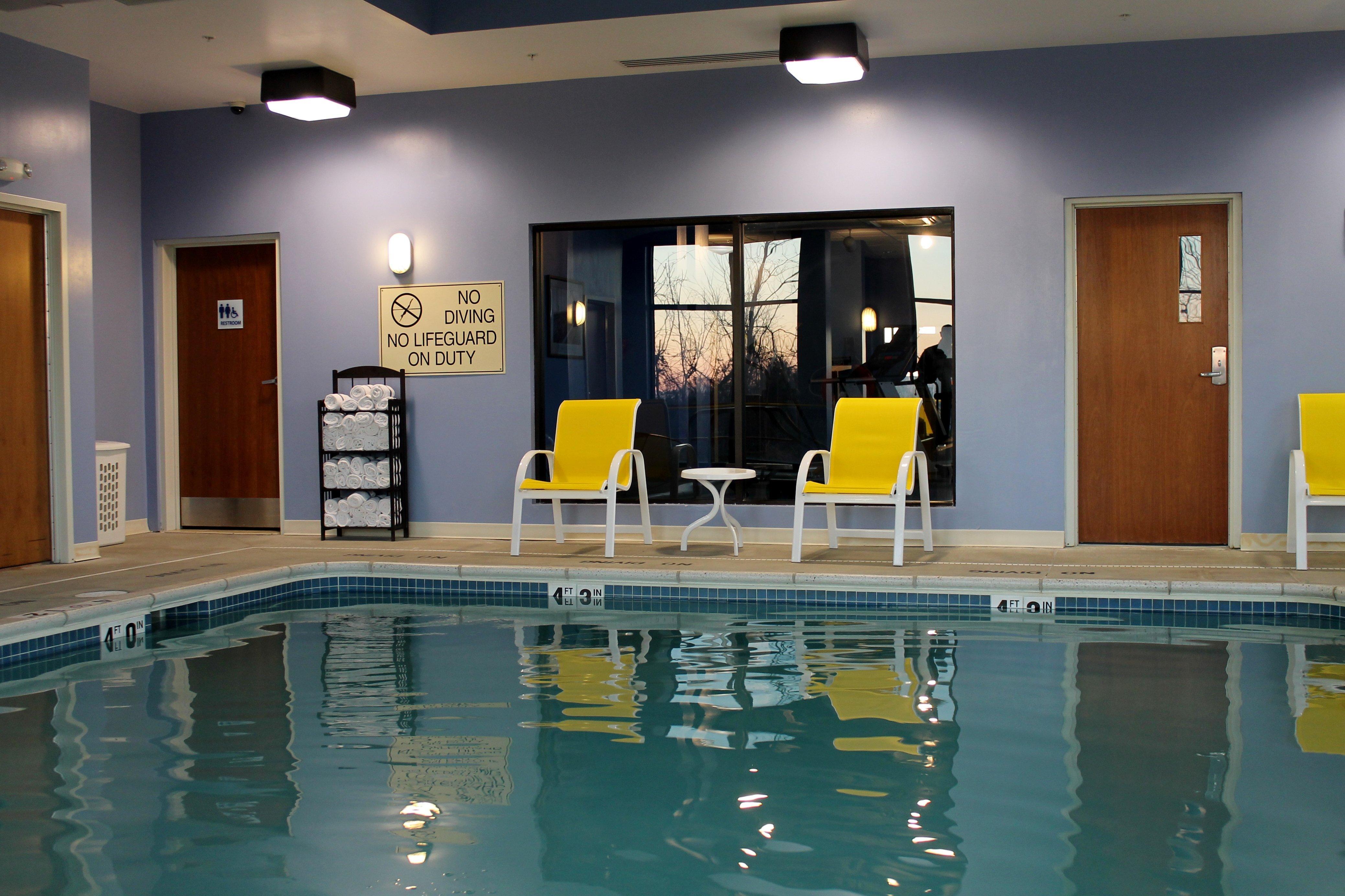 Holiday Inn Express & Suites Harrisburg West Mechanicsburg Ngoại thất bức ảnh