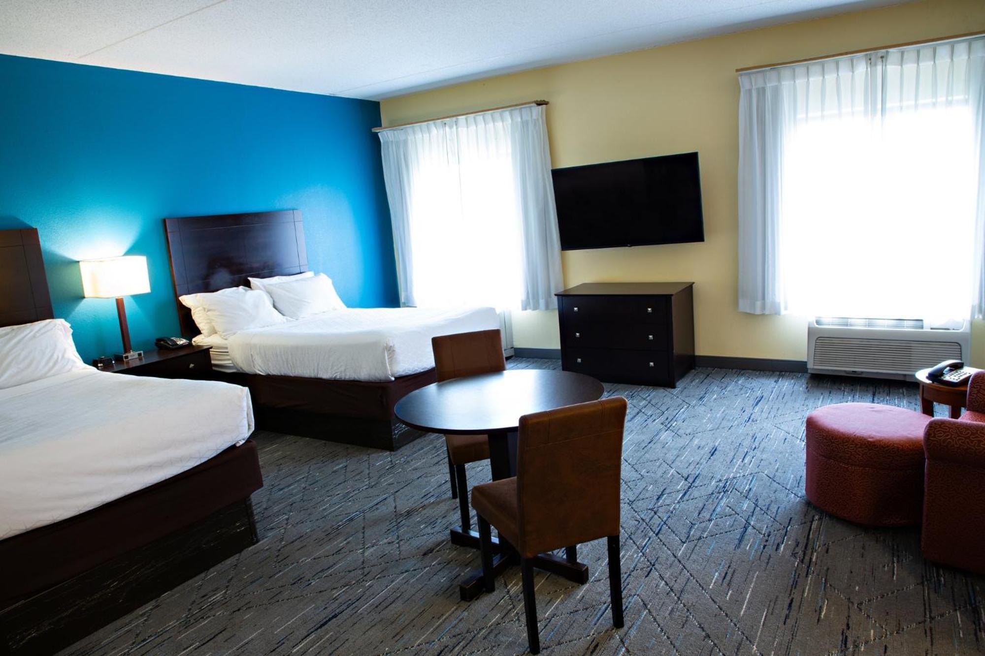 Holiday Inn Express & Suites Harrisburg West Mechanicsburg Ngoại thất bức ảnh