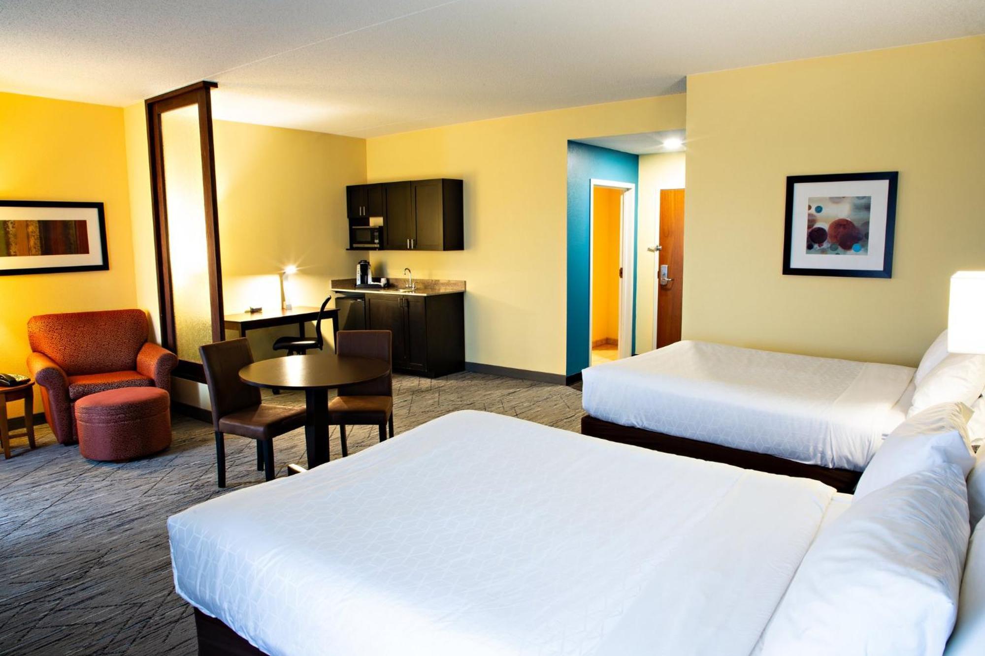 Holiday Inn Express & Suites Harrisburg West Mechanicsburg Ngoại thất bức ảnh