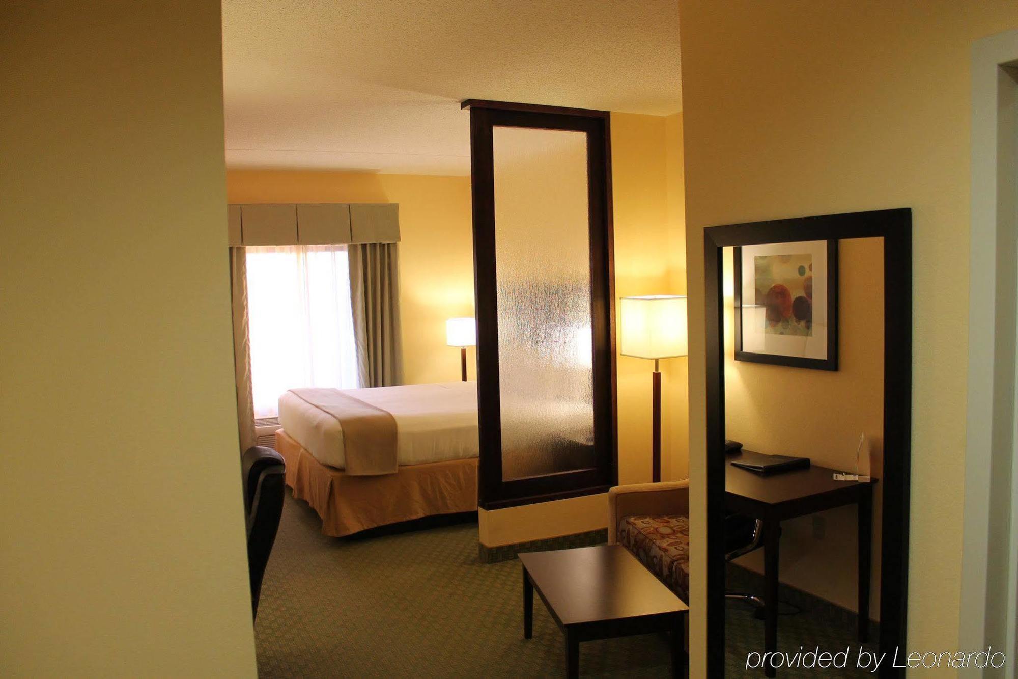 Holiday Inn Express & Suites Harrisburg West Mechanicsburg Ngoại thất bức ảnh
