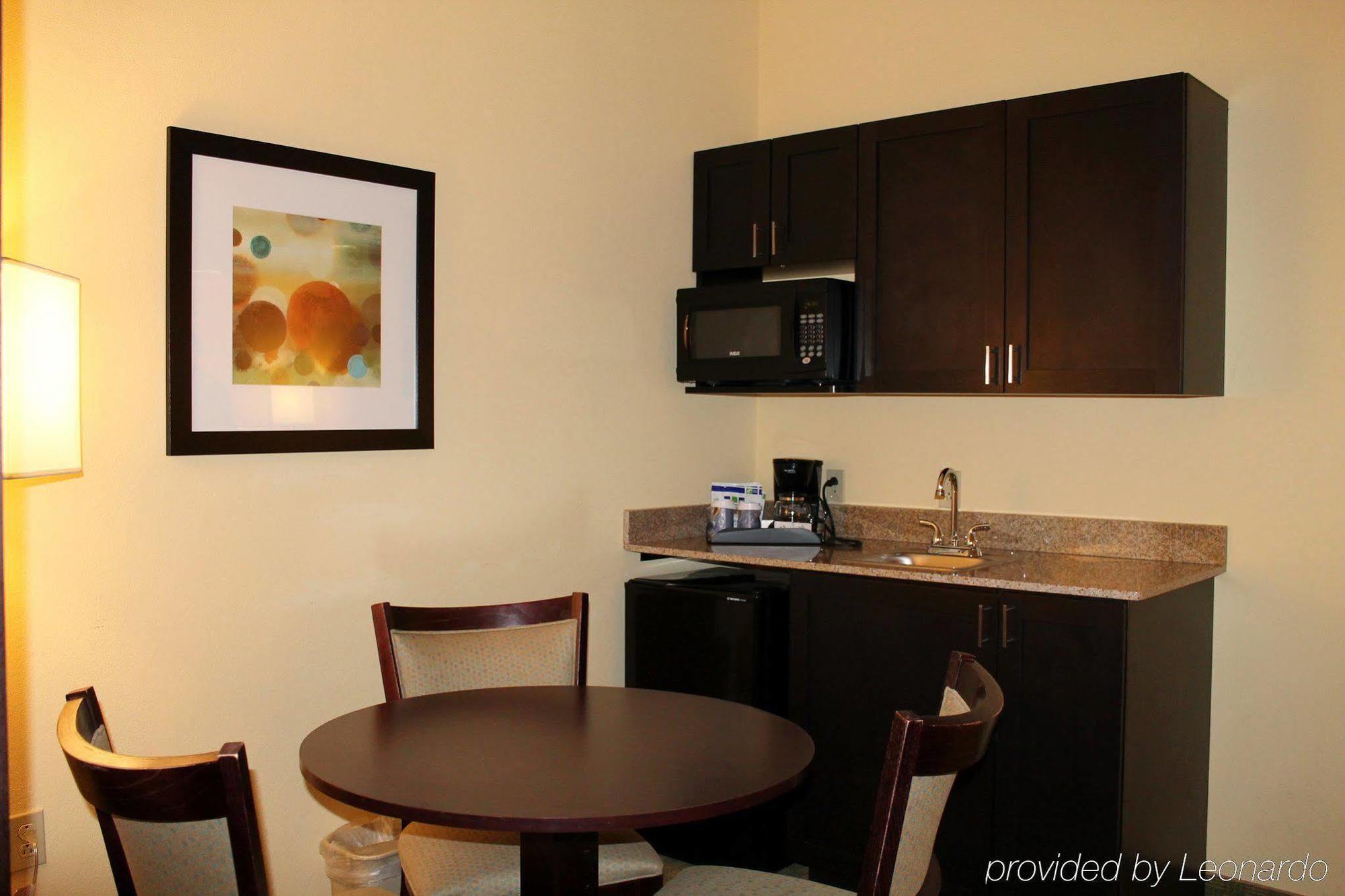 Holiday Inn Express & Suites Harrisburg West Mechanicsburg Ngoại thất bức ảnh